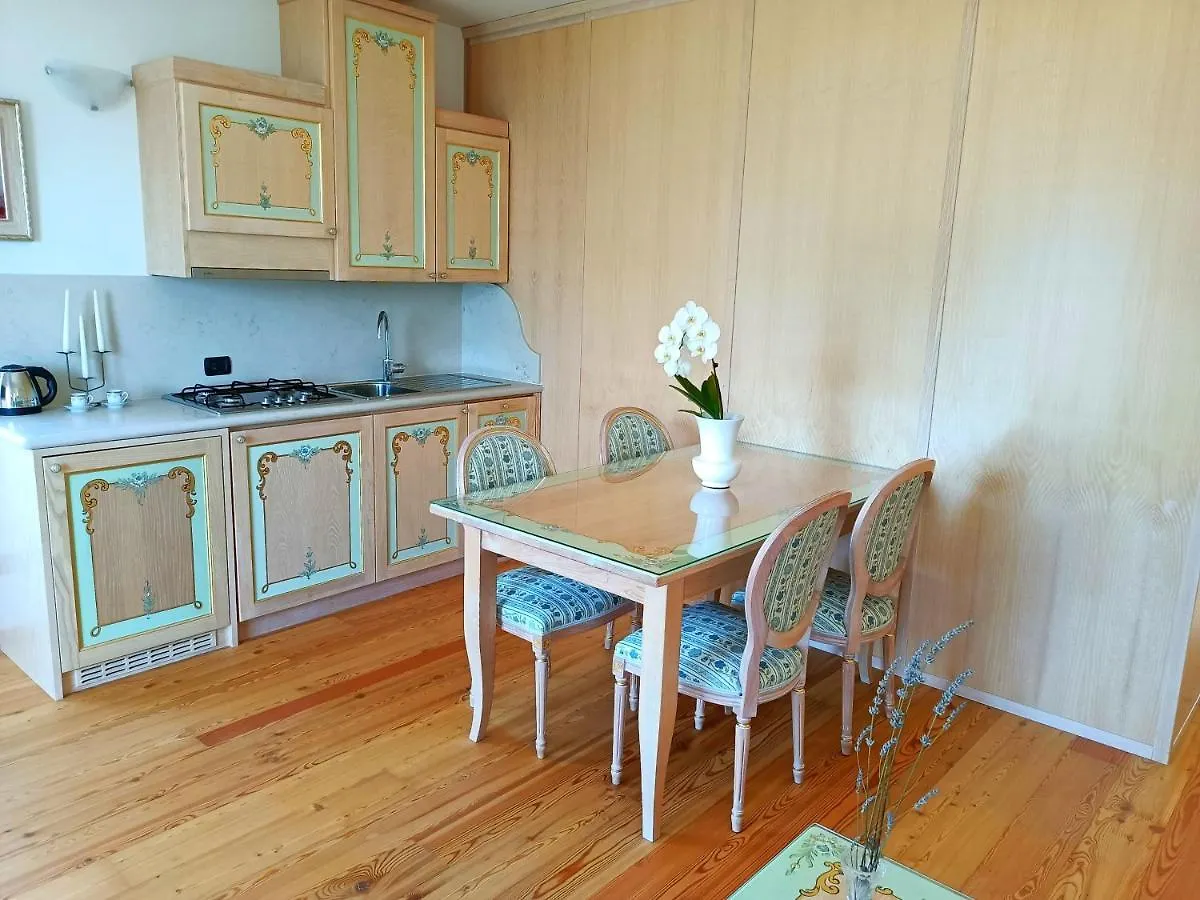 Domus Incantus Malcesine Apartmán