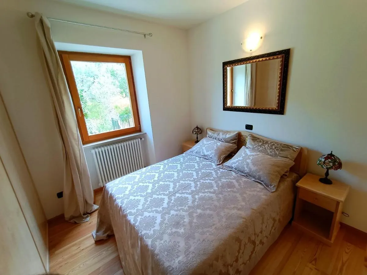 Domus Incantus Malcesine Apartment
