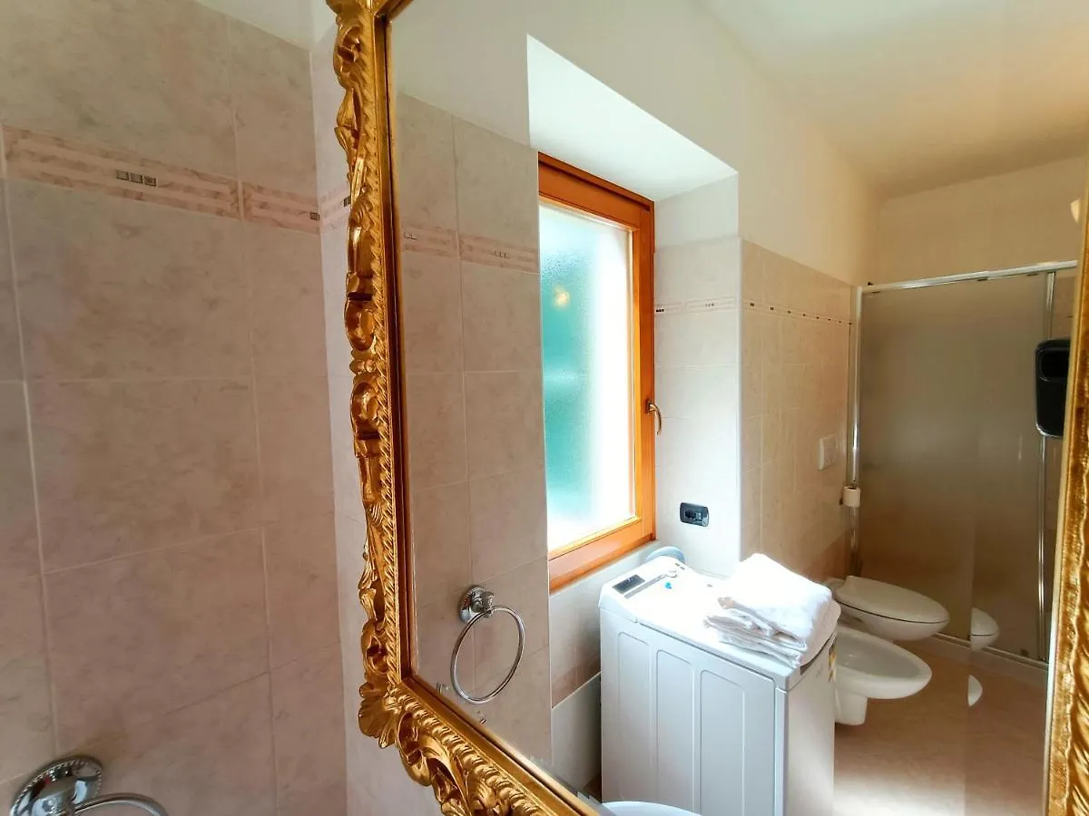 Apartment Domus Incantus Malcesine Italy