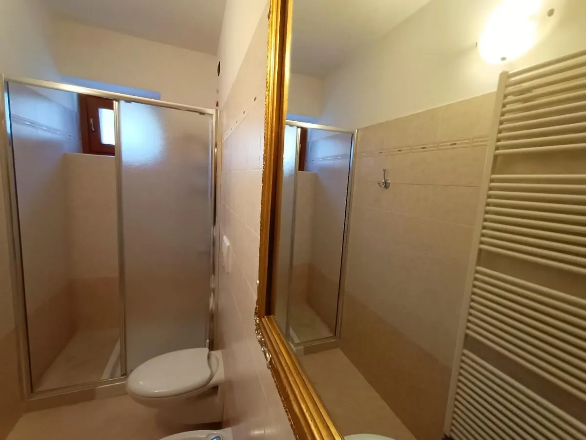 Domus Incantus Malcesine Apartment