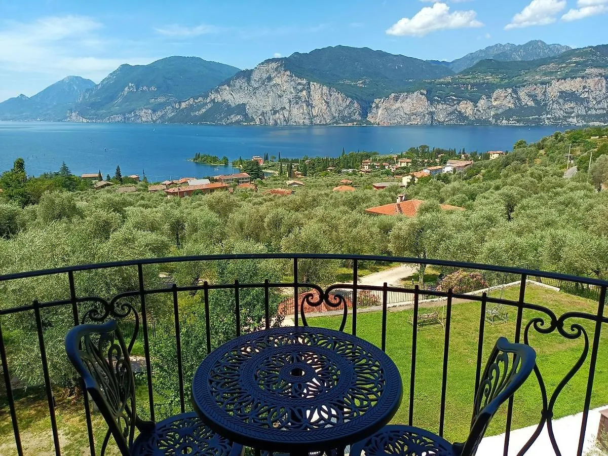 Domus Incantus Malcesine 0*,  Italy
