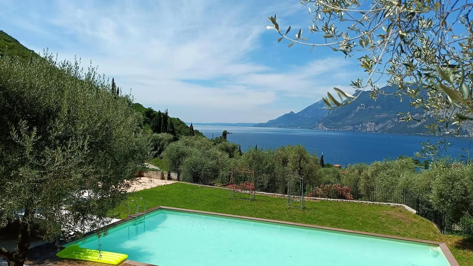 Apartment Domus Incantus Malcesine